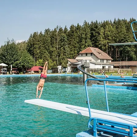 4 Personen Mit Sauna F2h8